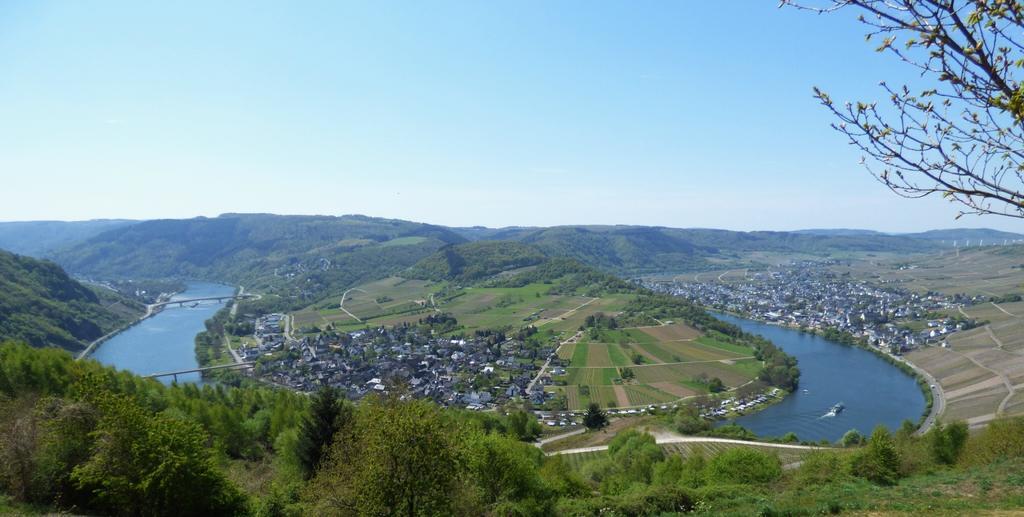 Sonnenhaus Ferienwohnungen Traben-Trarbach Luaran gambar